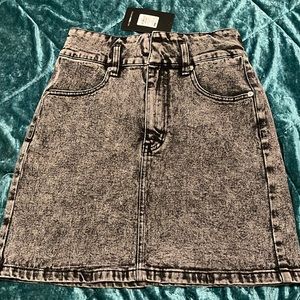 Fashion Nova Grey Acid Wash Jean Skirt NWT